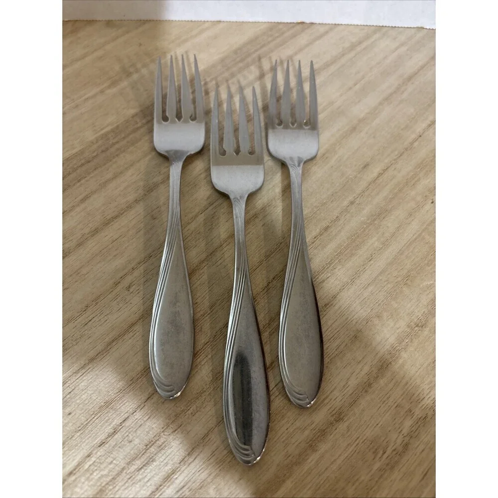 Oneida Camber Stainless Salad Forks Lot of 3 Flatware Replacement Forks